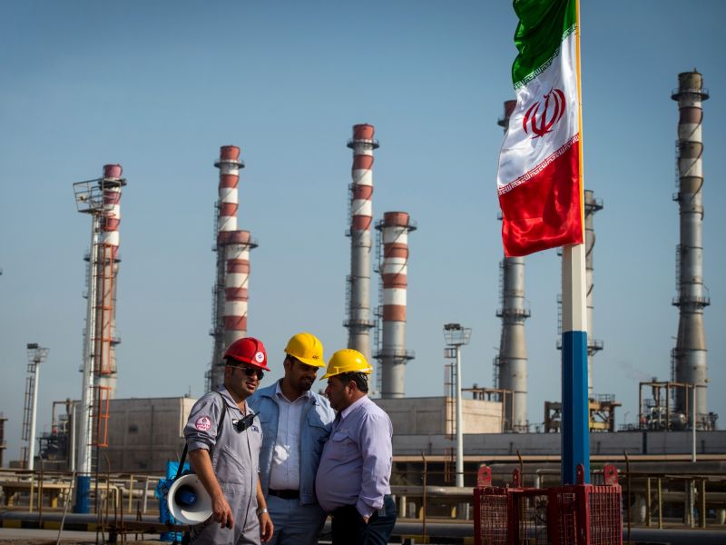 اداره اطلاعات انرژی آمریکا: ایران سال گذشته ۵۴ میلیارد دلار نفت فروخت / عربستان ۳۱۱، عراق ۱۳۱، امارات ۱۱۹ و کویت ۹۸ میلیارد دلار نفت فروختند